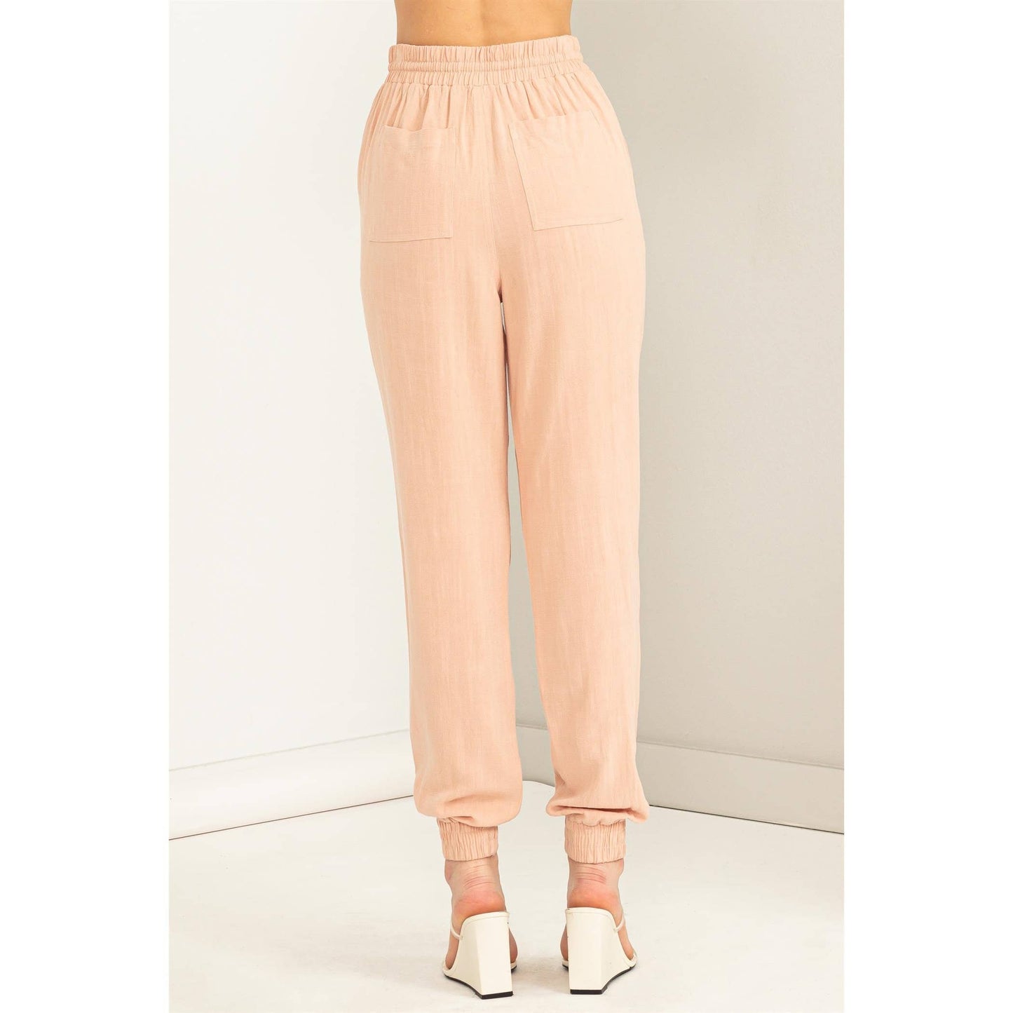 Laid-Back High-Rise Joggers: Tropical Peach