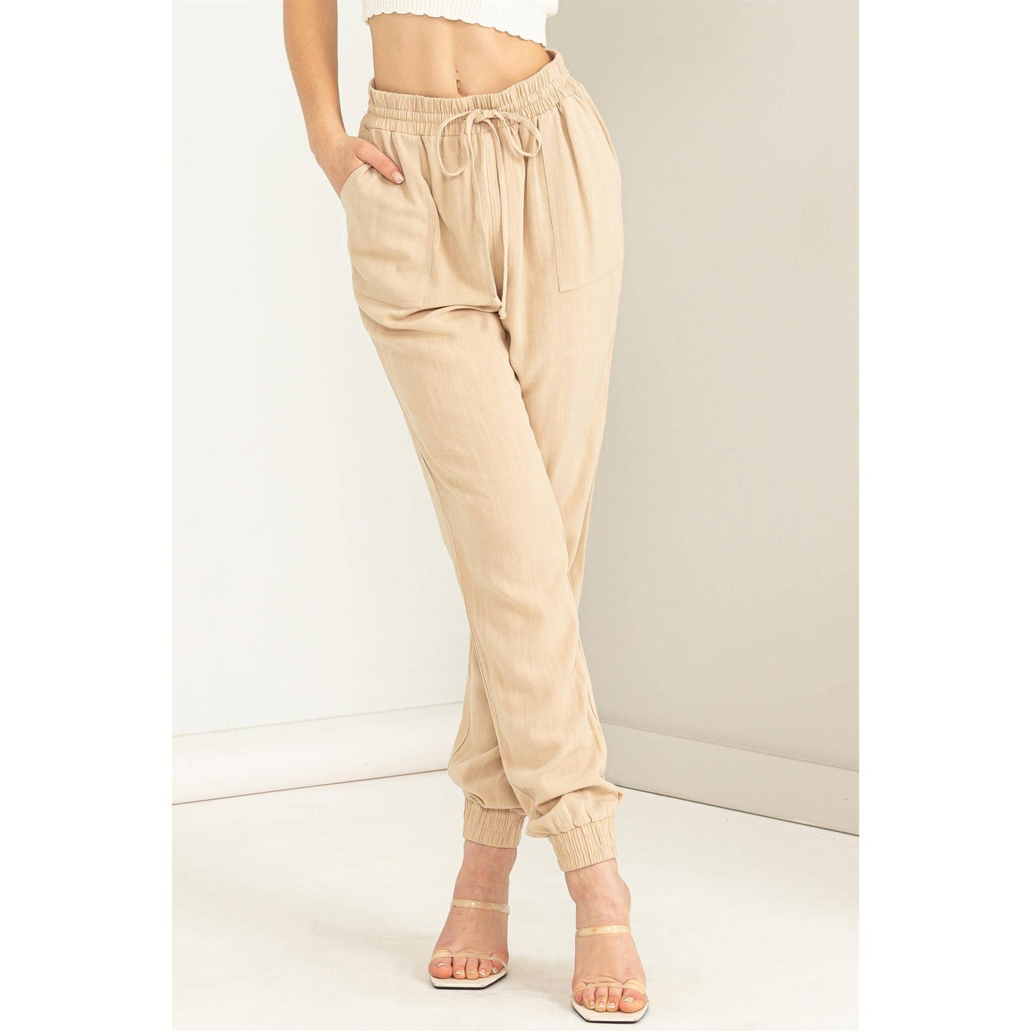Laid-Back High-Rise Joggers: Tropical Peach