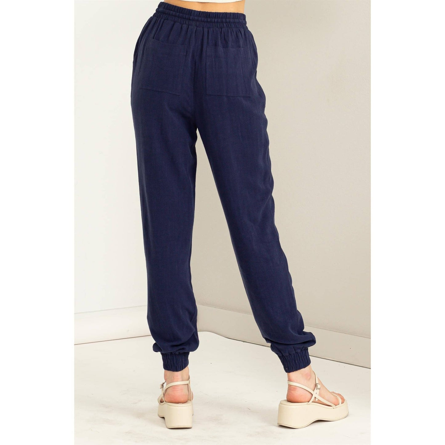 Laid-Back High-Rise Joggers: Tropical Peach