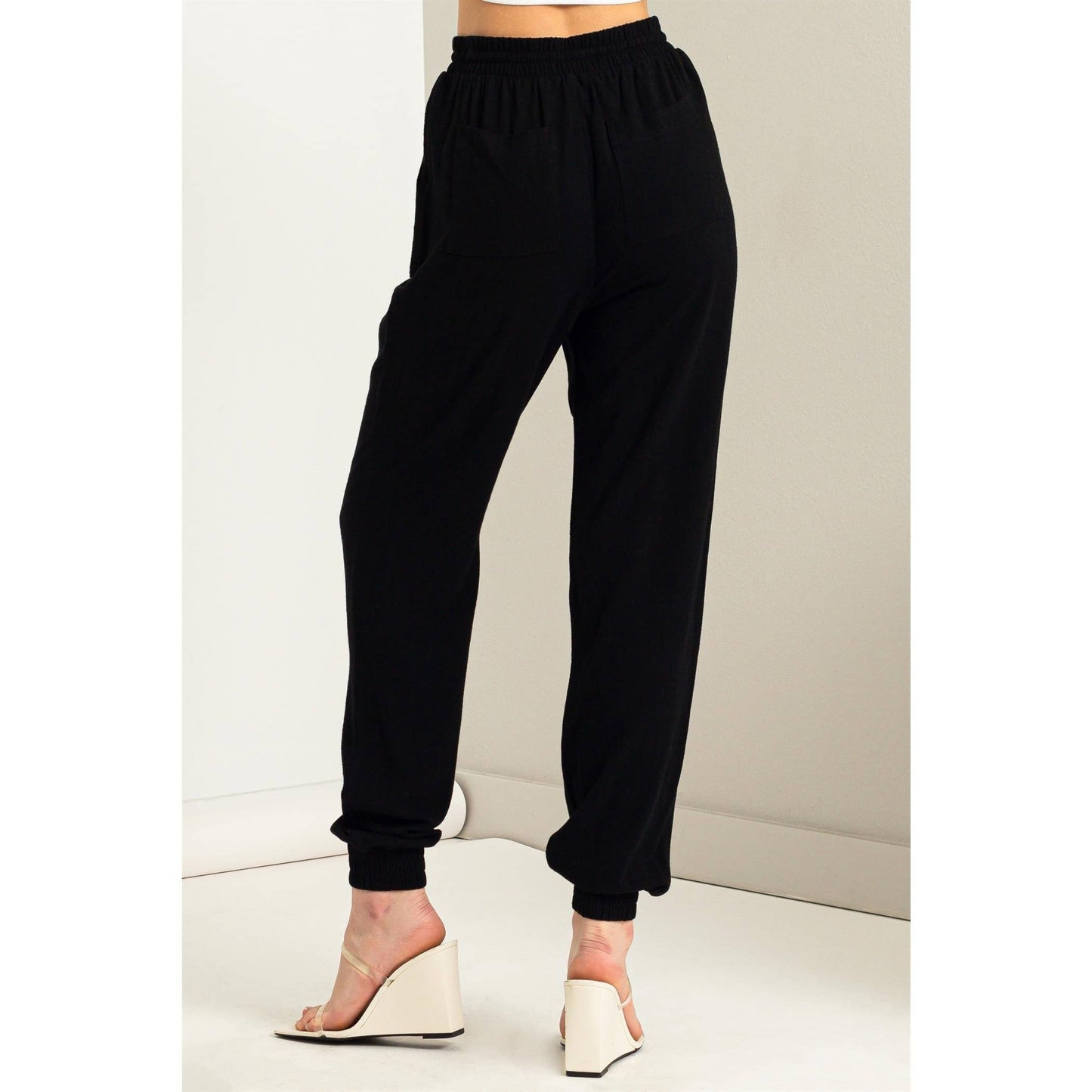 Laid-Back High-Rise Joggers: Tropical Peach